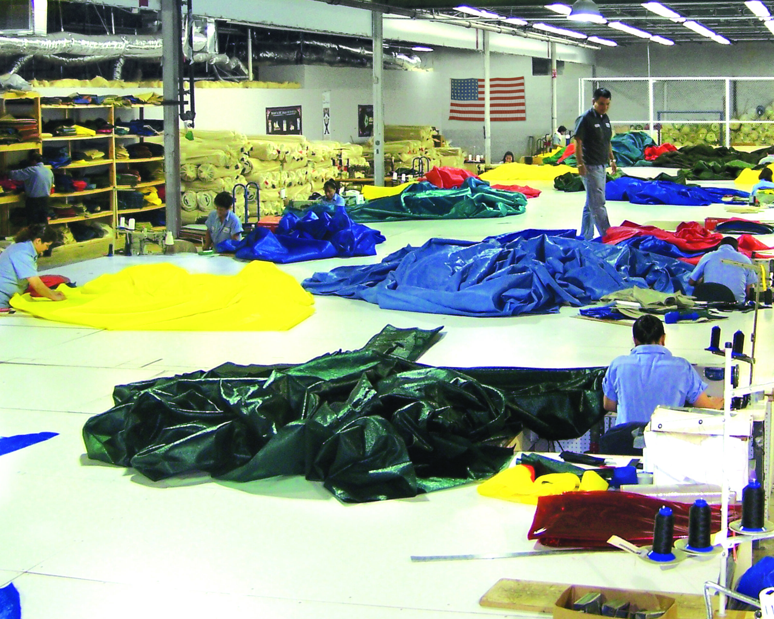 large cutting area for textiles